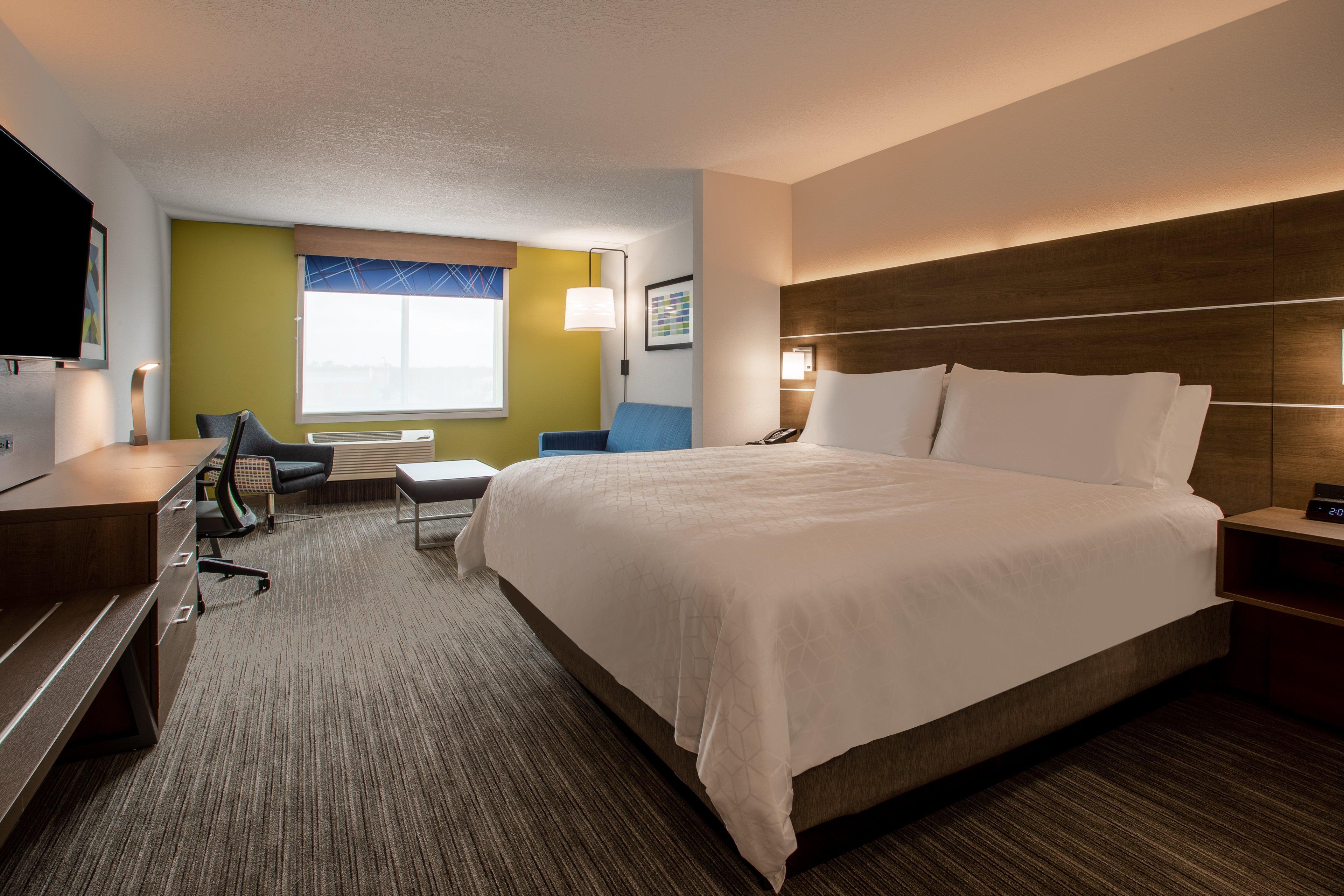 Holiday Inn Express & Suites - Deland South By Ihg Exterior photo