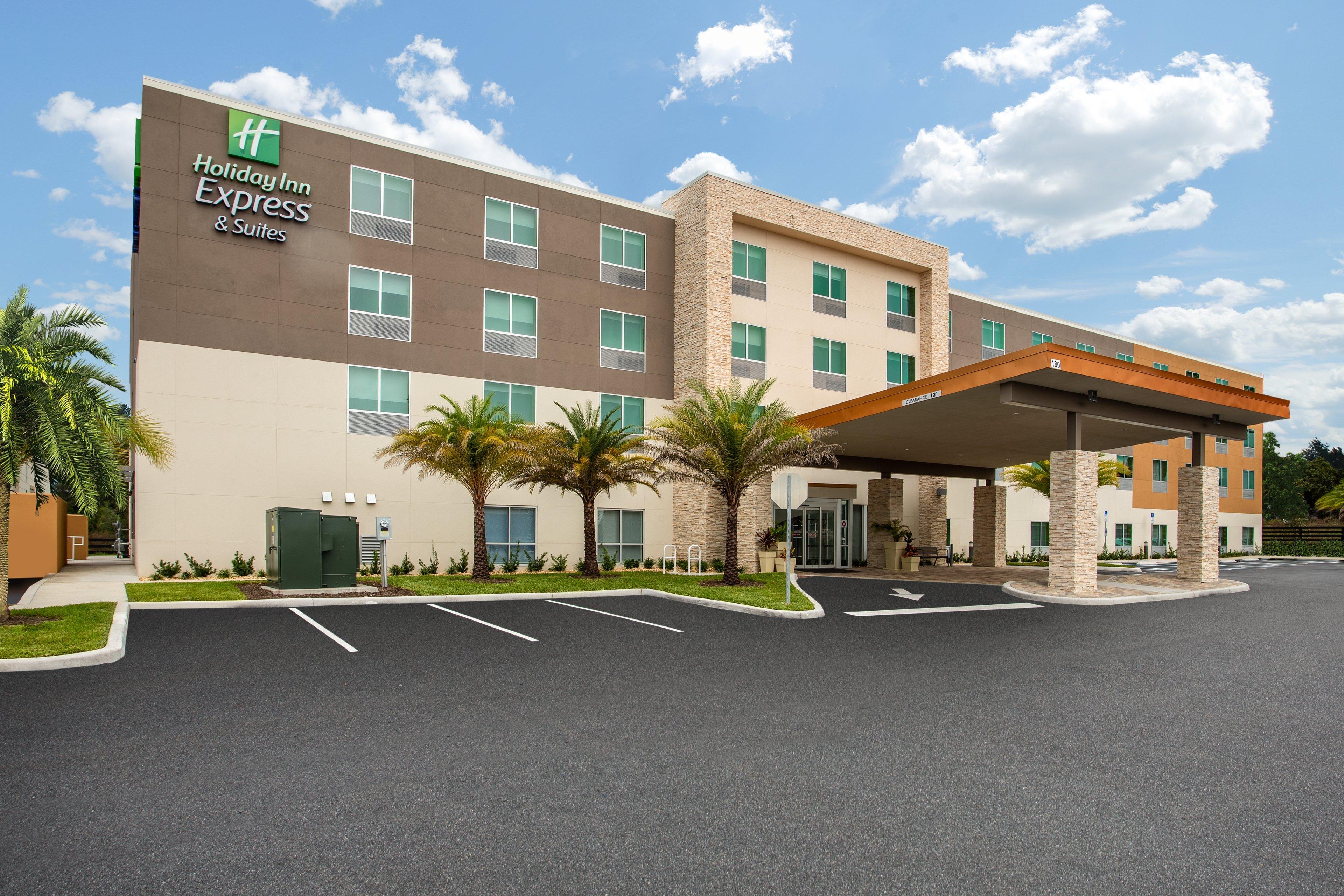 Holiday Inn Express & Suites - Deland South By Ihg Exterior photo