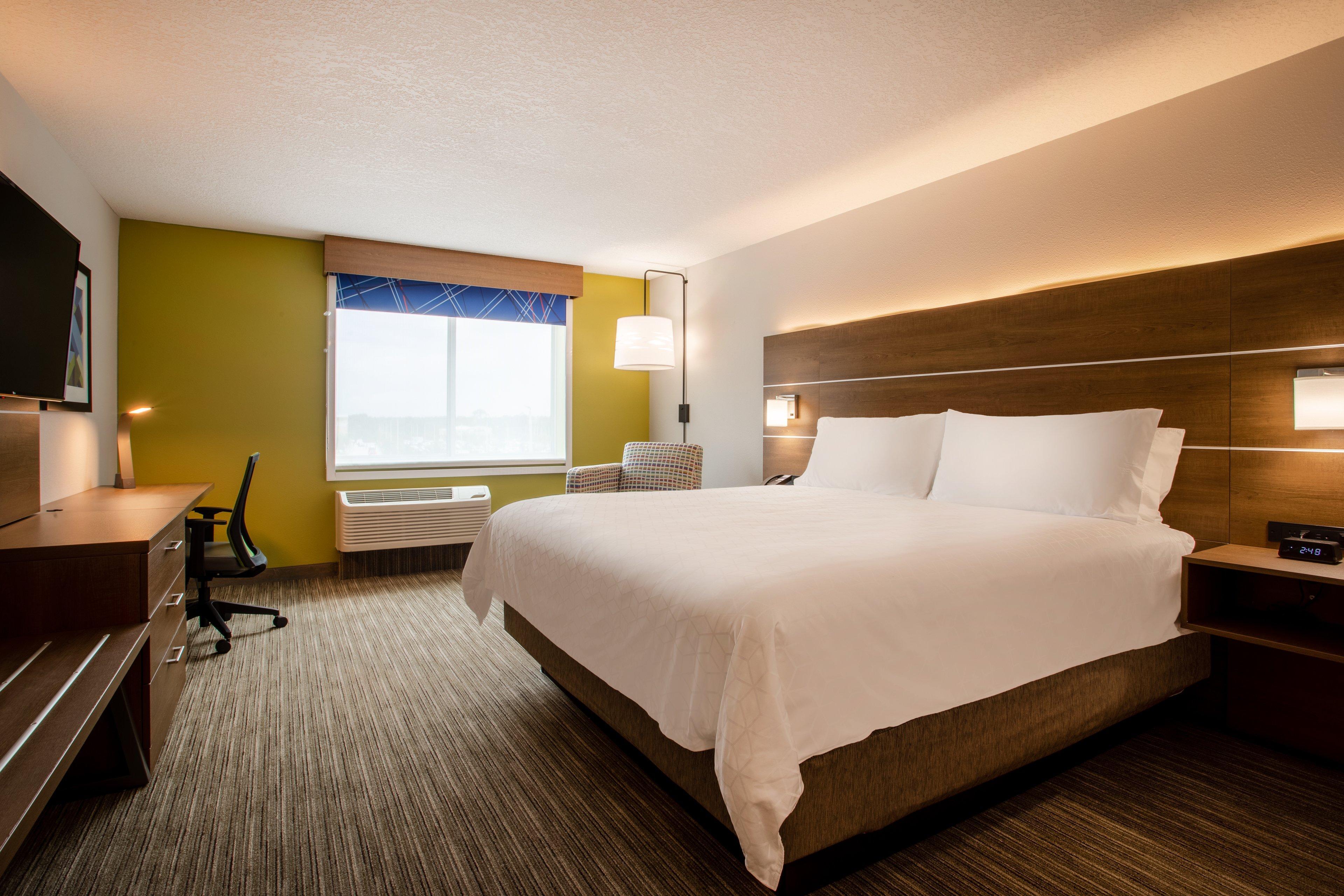 Holiday Inn Express & Suites - Deland South By Ihg Exterior photo